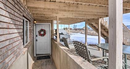 Pet-Friendly Aurora House w/ Mountain Views!