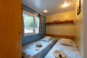 2 bedrooms, iron/ironing board
