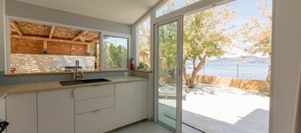 Mon Rêve-Villa-Cottage-Ensuite with Shower-Sea View