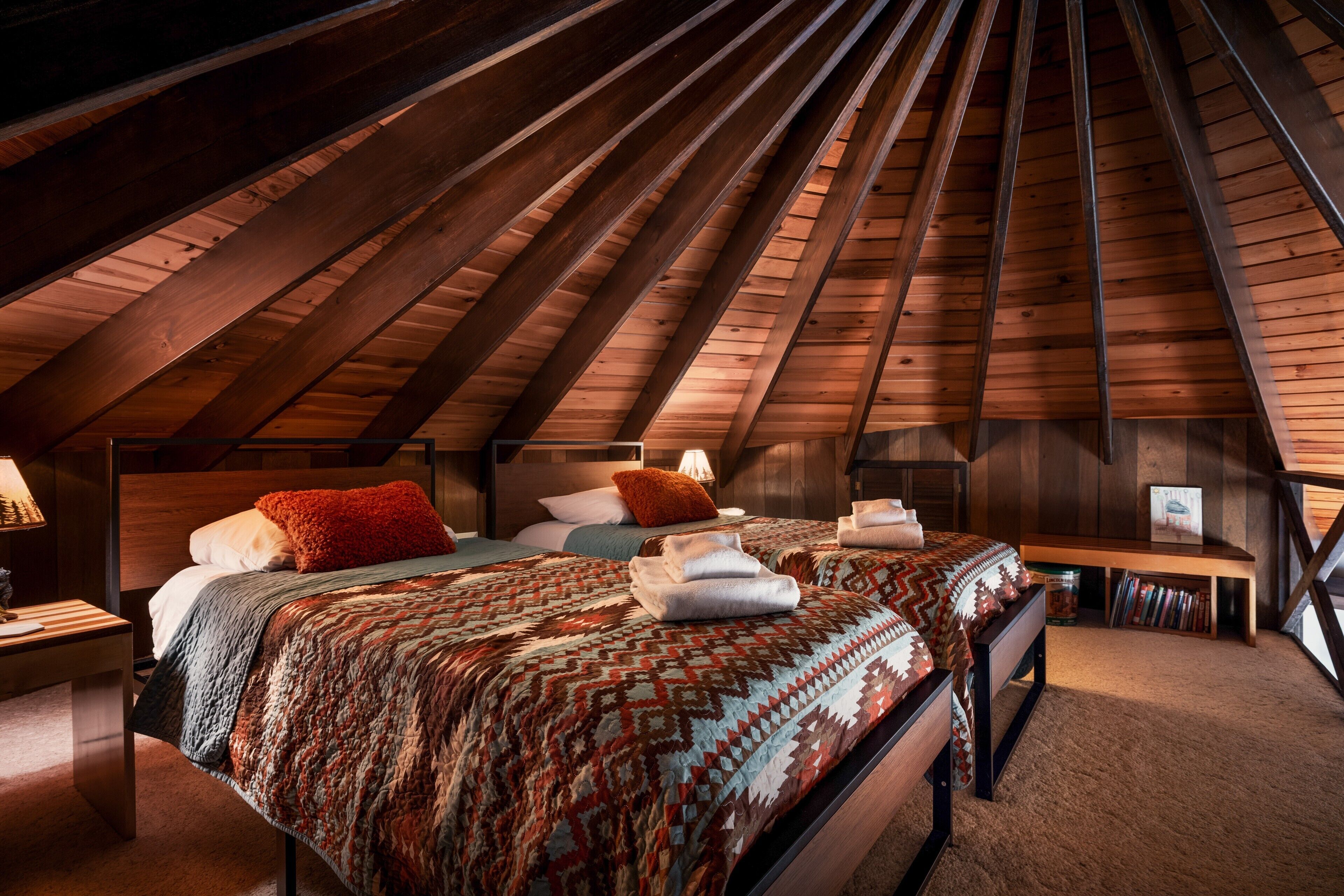 3 quartos, berço de viagem, Wi-Fi de cortesia, roupa de cama