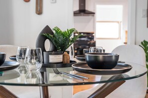 Dining - The Sandlot Family Su (Drumheller)