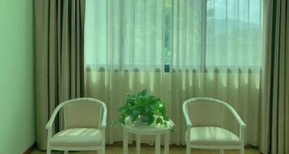 Fuchunjiang Longwan Hotel