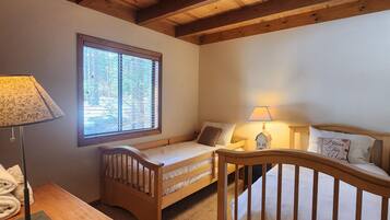 Rumah, 3 kamar tidur | 3 kamar tidur, Wi-Fi gratis, dan seprai linen