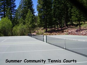 Condo, 2 phòng ngủ | Sân thể thao