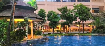 高州乐天温泉酒店