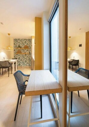 تناول الطعام