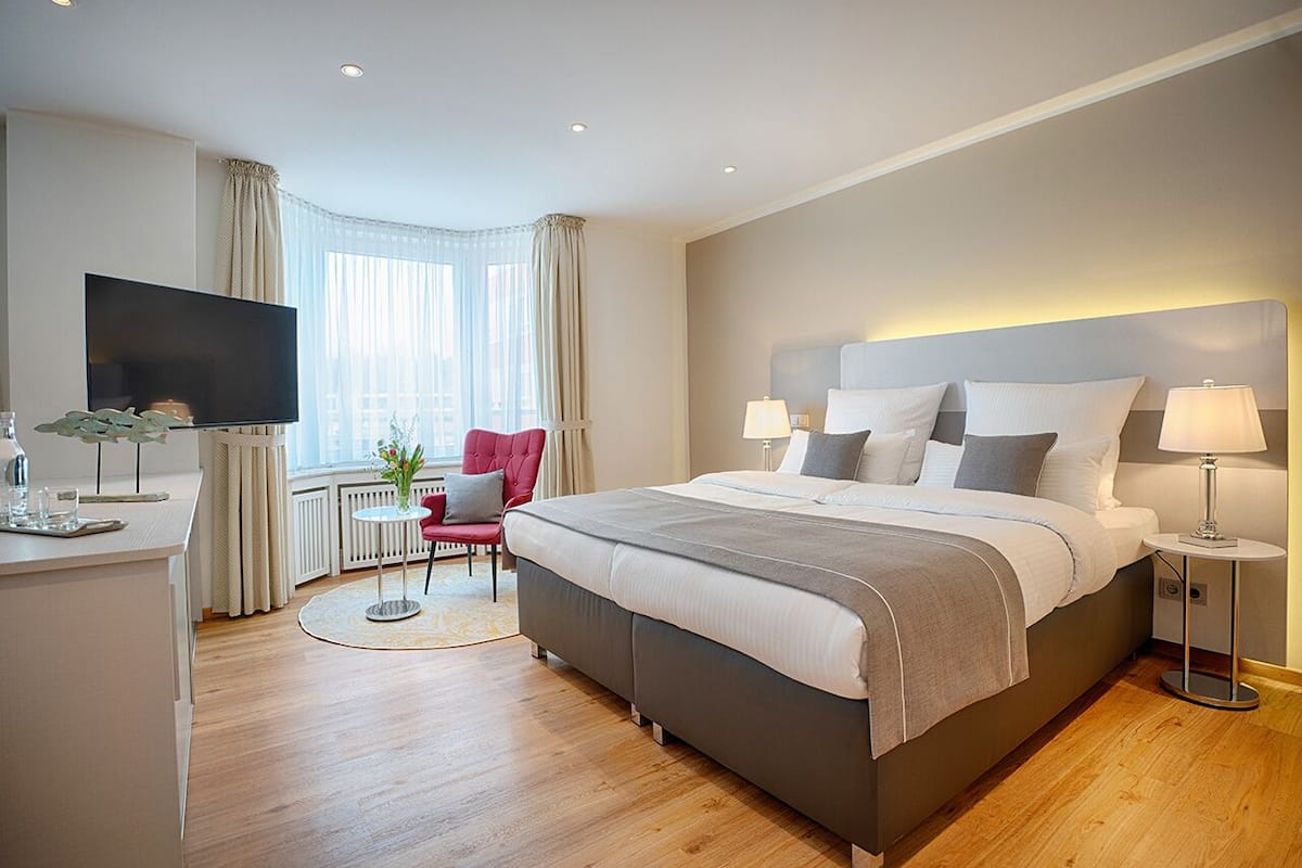 Suite Standard | 1 camera, biancheria da letto ipoallergenica, una cassaforte in camera