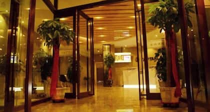 Captain Chain Hotel (Daixian Selected)