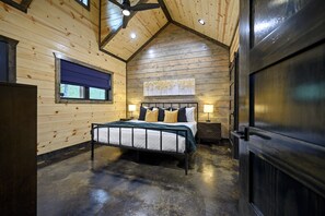 4 Schlafzimmer, Schreibtisch, Bügeleisen/Bügelbrett, Reisekinderbett