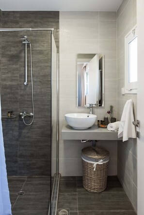 Maison Confort, 2 chambres, vue mer | Salle de bain