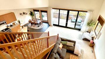 Fernseher, Kamin, Arbeitsbereiche