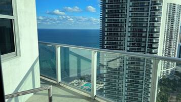 Elite Apartment | Beach/ocean view