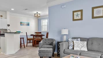 Televisión y chimenea