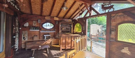 屋外ダイニングエリア