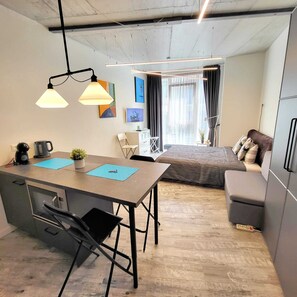 1 chambre, bureau, fer et planche à repasser, Wi-Fi