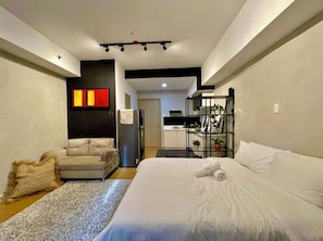 1 bedroom, iron/ironing board, free WiFi, bed sheets
