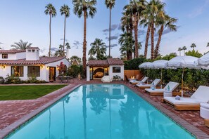 A heated pool - Casa De Tierra - Featured in Architectural Digest (Palm Springs)