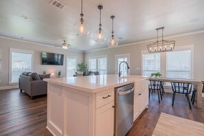 Interior - Stunning Beach House, Short Walk to the Beach (Galveston)