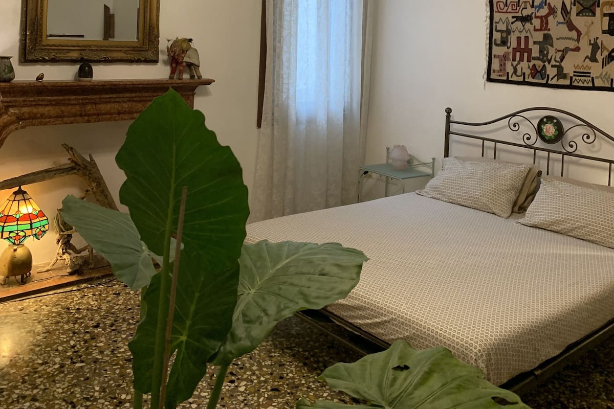 Comfort Room (Adventure) | 2 bedrooms, blackout drapes, iron/ironing board (on request)