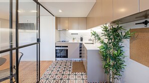 Kühlschrank, Ofen, Herdplatte, Geschirrspüler