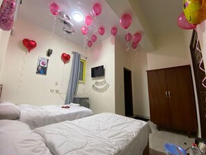 Family Double Room | Laptop workspace, blackout curtains, free WiFi - Sneferu Hotel (Giza)