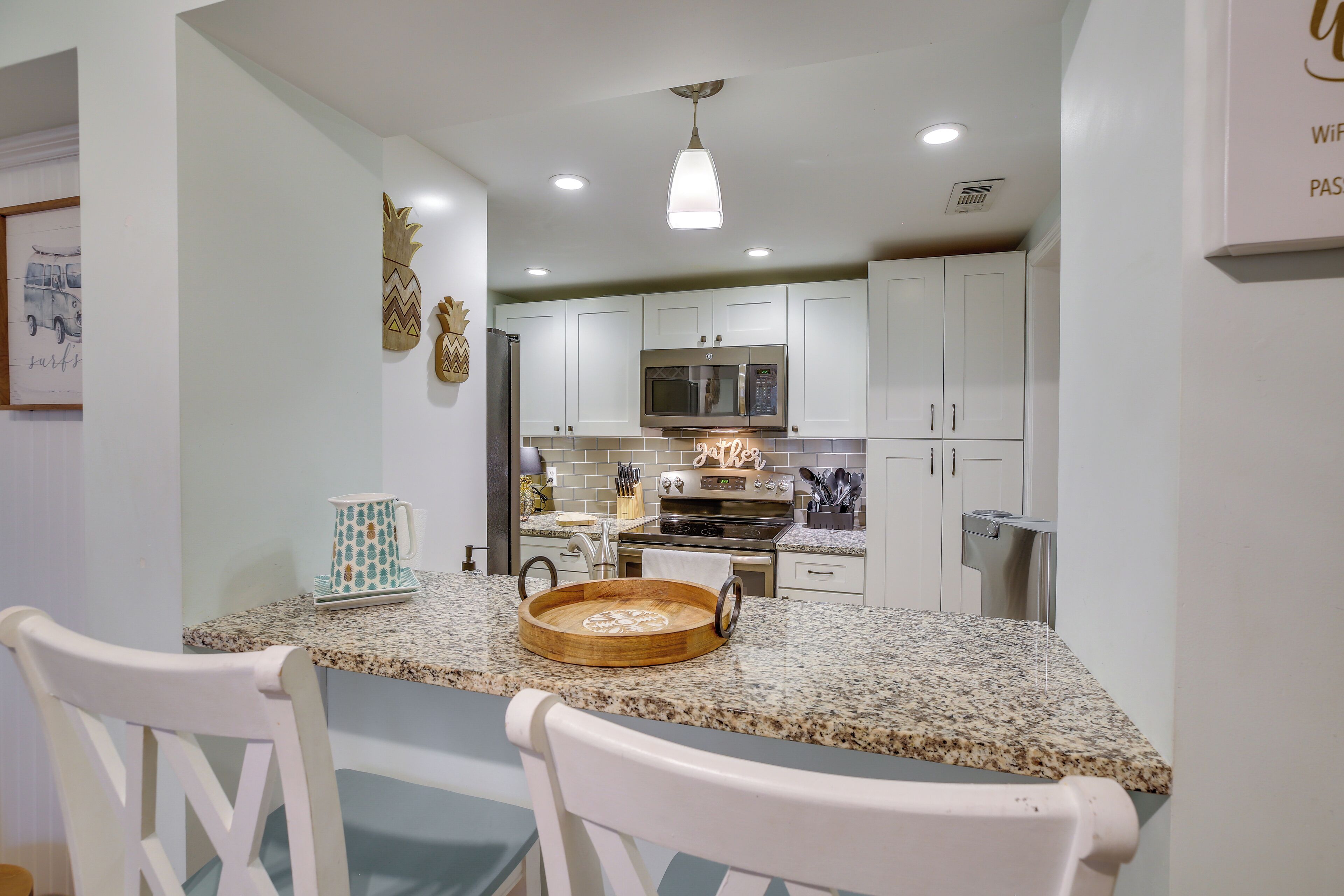 Lovely Myrtle Beach Townhome: Steps to Beach