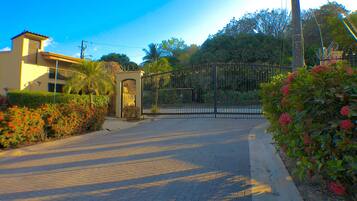 Enceinte de lâhĂ©bergement