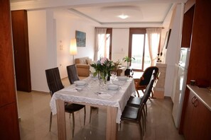 Apartment | Dining - Spotless Apt in the Heart of Sisi (Agios Nikolaos)