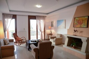 Apartment | Living area