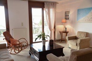 Apartment | Living area | Fireplace - Spotless Apt in the Heart of Sisi (Agios Nikolaos)