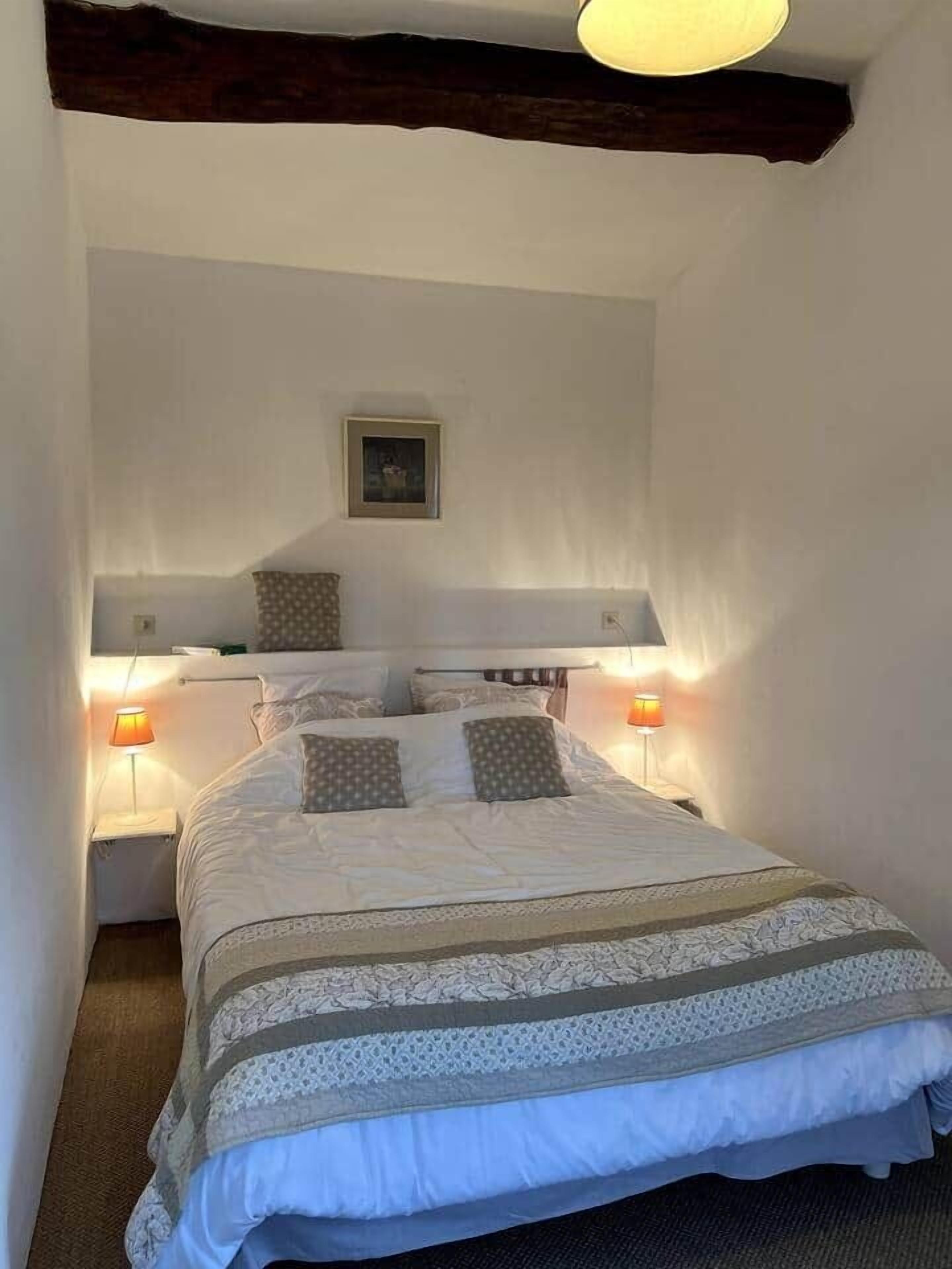 5 Schlafzimmer, Bügeleisen/Bügelbrett, WLAN, Bettwäsche