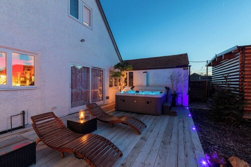 The Spa Cabin by Whitstable Seaside Ltd
