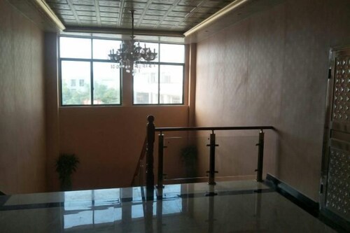 Luanchuan Friendship Business Hotel