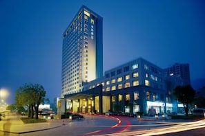 Exterior - Peninsula Hotel (Xiangshan)