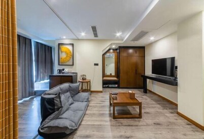 Bo Ya Yun Qi Hot Spring Resort Hotel