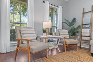 Interior - Paddle Boards, Beach Gear, Backyard Bar & lawn games! (Santa Rosa Beach)