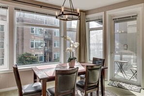 تناول الطعام