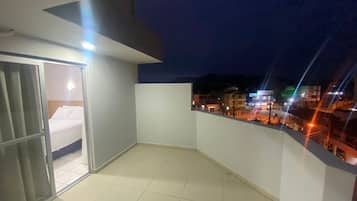 Quarto casal superior | Vista da sacada