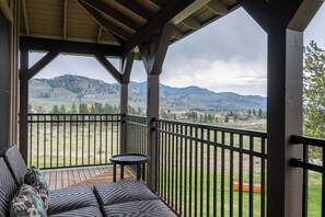 Luxe kamer | Uitzicht vanaf balkon