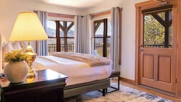 Luxury Room | Hypo-allergenic bedding, individually decorated, individually furnished