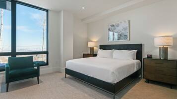 Tabla de planchar con plancha, wifi y ropa de cama