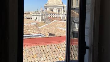 Interni