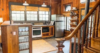 Ivy Rose Cottage nestled b/t Cville & Vineyards