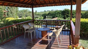 50-inch flat-screen TV with cable channels, TV - Haras Santa Amalia - Nova União MG (Nova Uniao)