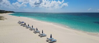 Better than a hotel room- 600sq ft Studio Suite!