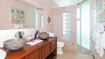 Doccia, asciugacapelli