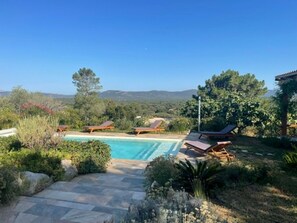 Outdoor pool - Beautiful, very spacious ground floor villa (Porto-Vecchio)