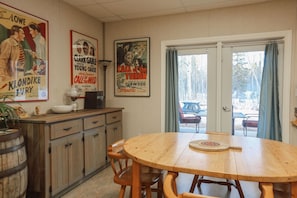 Dining - Garden Suite (Whitehorse)