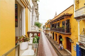 Outdoor dining - Walled City Boutique House with Lovely Rooftop! (Cartagena de Indias)