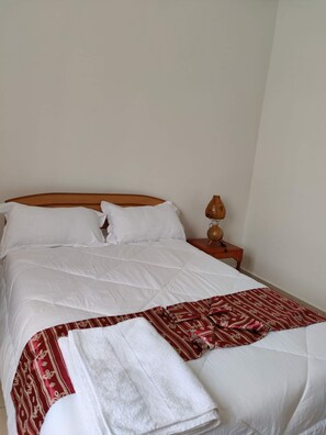 3 chambres, coffres-forts dans les chambres, bureau, Wi-Fi gratuit